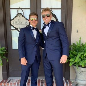 Meet your Posher, Devin